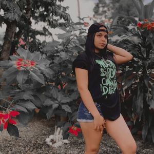 Meet your Posher, Anilsa